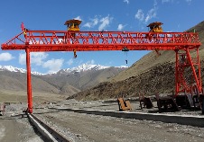 ME60+60/5-24-9通用门式起重机