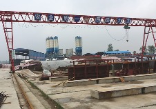 MH10-32-8电动葫芦门式起重机