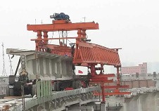 西安延长石油铁路专线JQ40/160架桥机